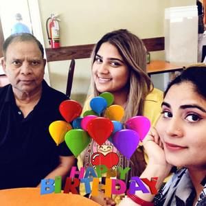 Meet your Posher, Najia